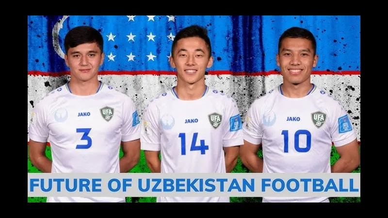 Cầu thủ Uzbekistan và Gabon tranh chấp quả bóng trên sân Cầu thủ Uzbekistan và Gabon tranh chấp quả bóng trên sân