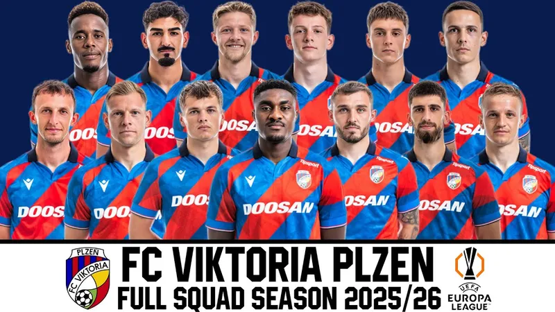 Cầu thủ của Plzen và Young Boys tranh chấp quả bóng trên sân